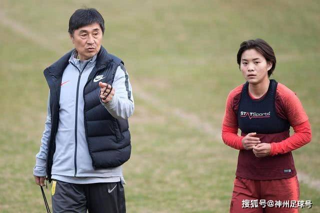 头号玩家app官方网站首页主视觉展示